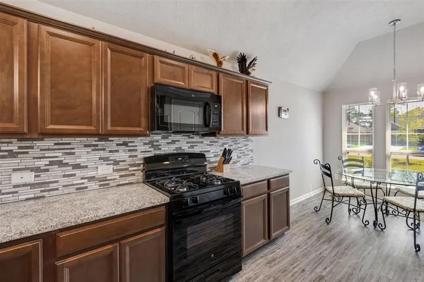 $1,950 | 14364 North Summerchase Circle, Willis, TX 77318