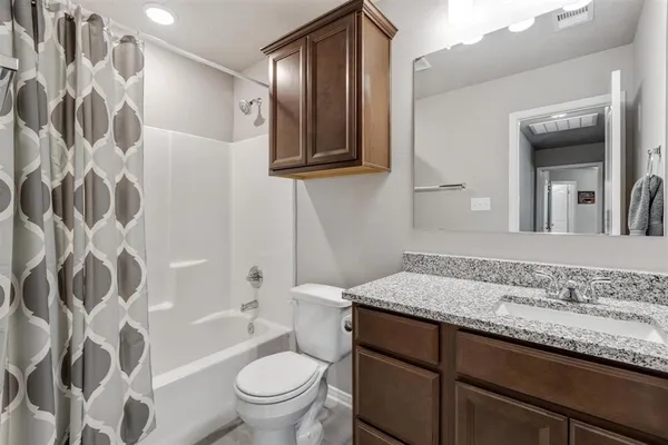 $1,950 | 14364 North Summerchase Circle, Willis, TX 77318