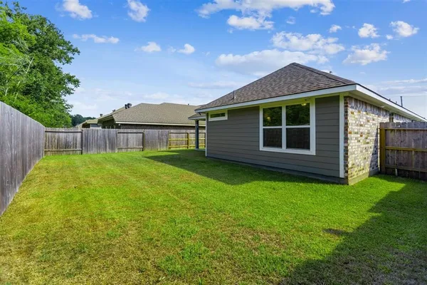 $1,950 | 14364 North Summerchase Circle, Willis, TX 77318