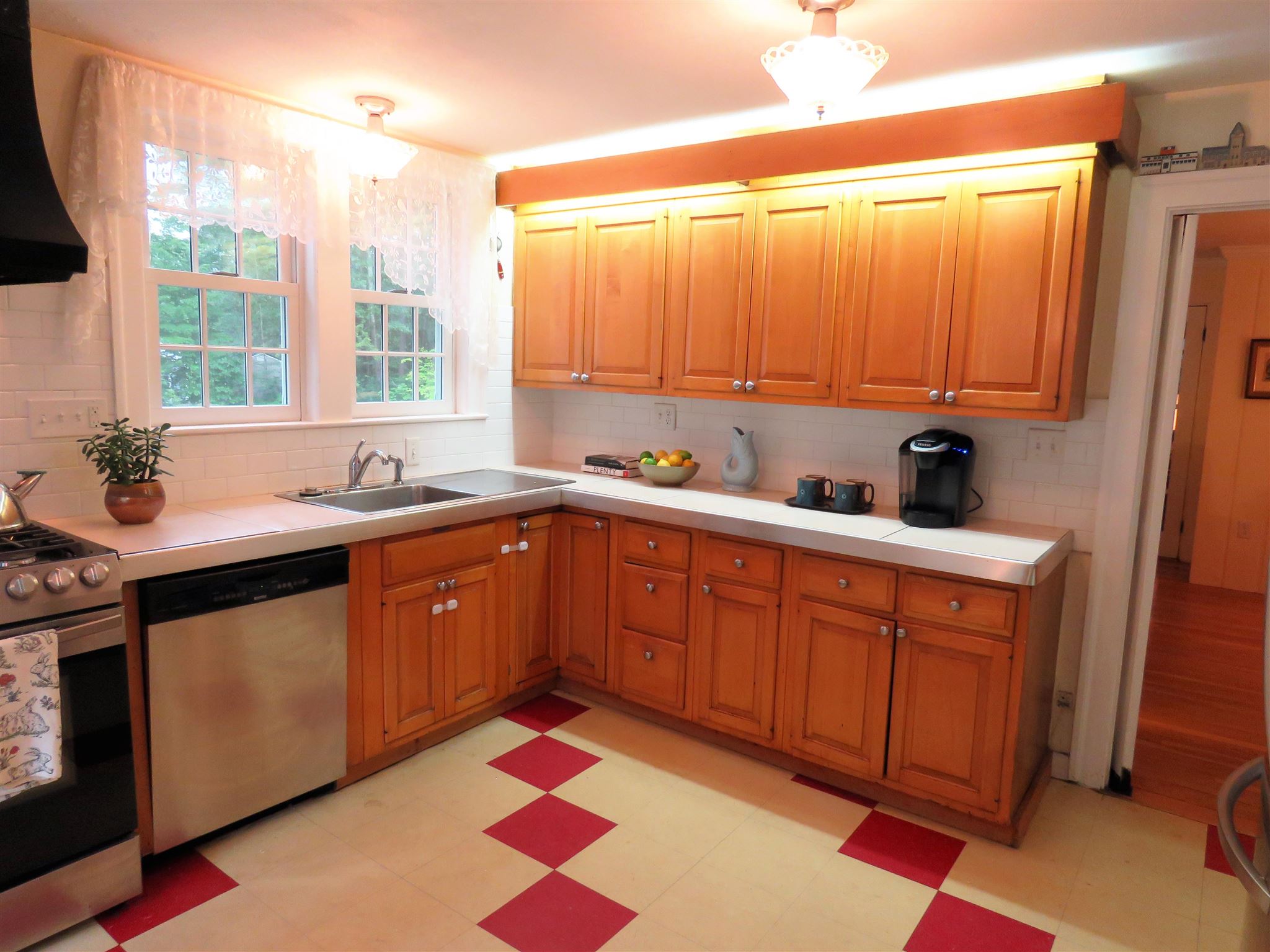 102 Madbury Road Durham, NH 03824 - Photo 16 of 34