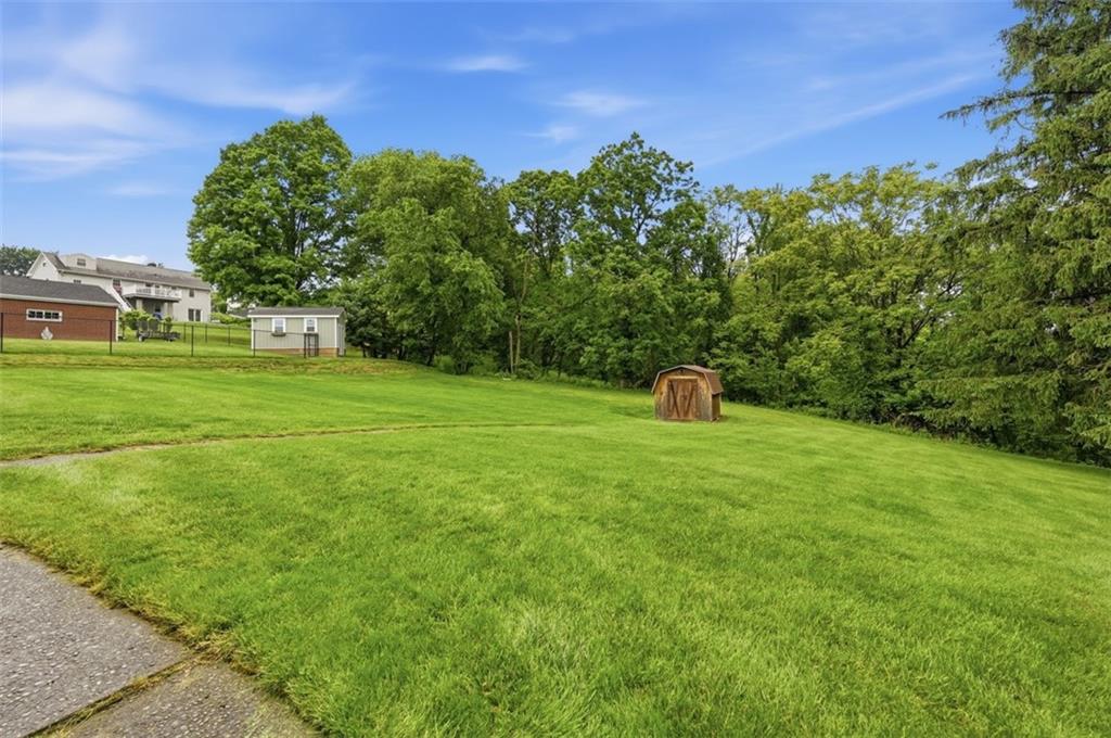 2207 Ridgevue Avenue Aliquippa, PA 15001 - Photo 39 of 41