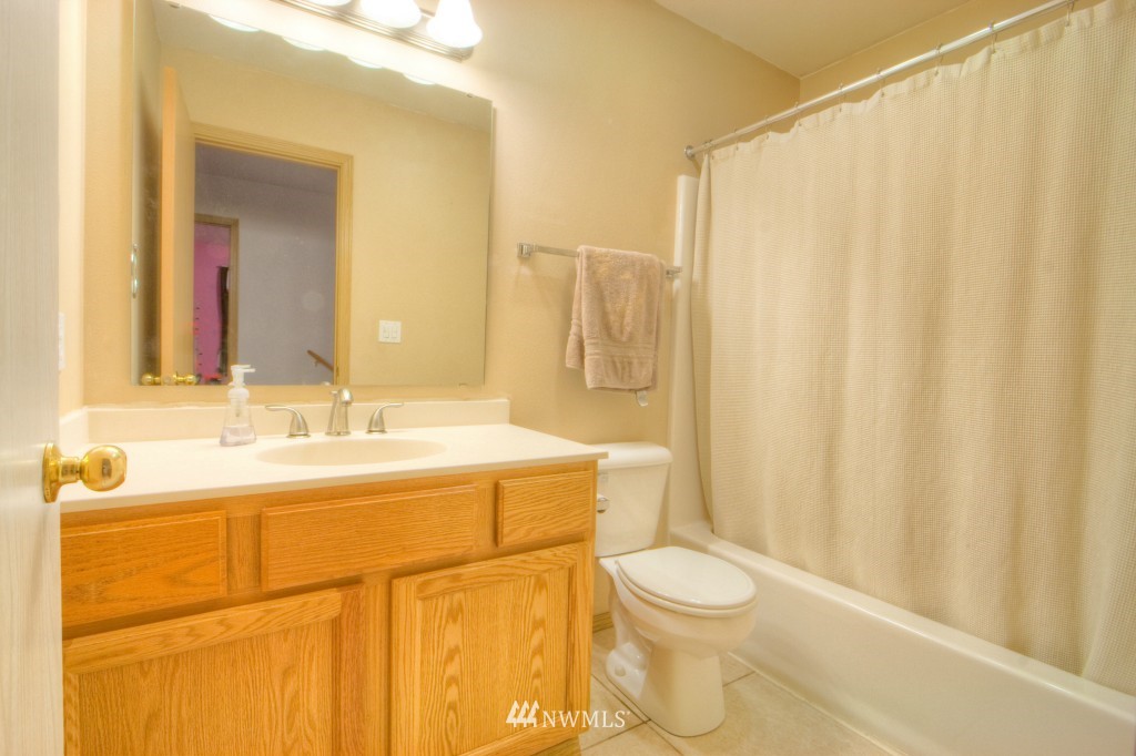 12223 Northeast 169th Street Bothell, WA 98011 - Photo 12 of 15 Gallery Image 12