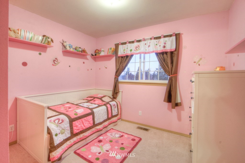 12223 Northeast 169th Street Bothell, WA 98011 - Photo 13 of 15 Gallery Image 13