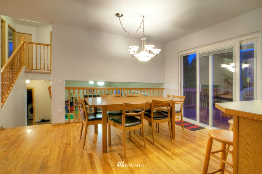 12223 Northeast 169th Street Bothell, WA 98011 - Photo 5 of 15 Gallery Image 5