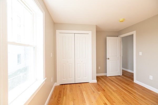 257 Tecumseh Street Fall River, MA 02721 - Photo 14 of 22