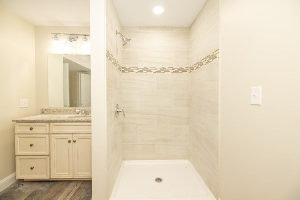 257 Tecumseh Street Fall River, MA 02721 - Photo 15 of 22