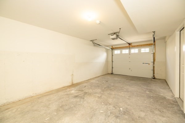 257 Tecumseh Street Fall River, MA 02721 - Photo 19 of 22