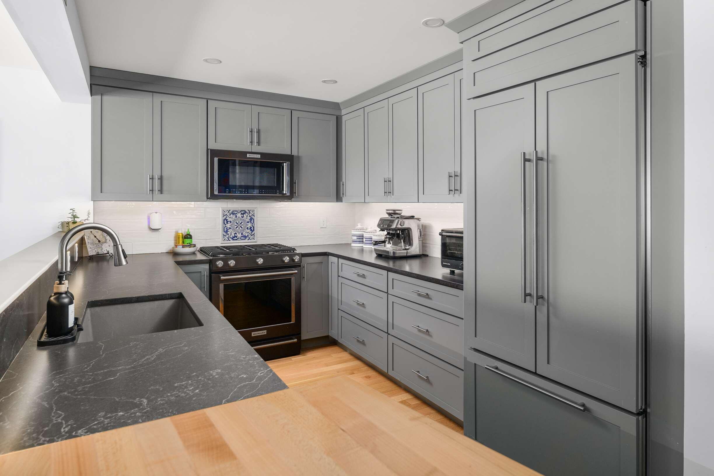 16 Stage Neck Road, Unit 3 York, ME 03909 - Photo 8 of 26 Kitchen
