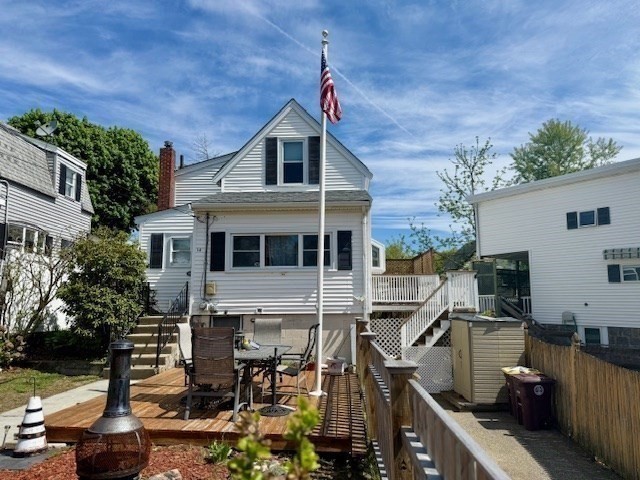14 Pequot Road Weymouth, MA 02191 - Photo 5 of 39