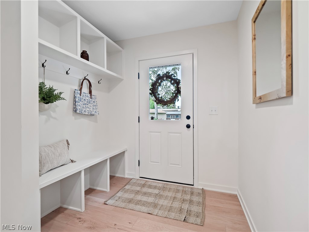 3274 Warren Road, Unit 2 Cleveland, OH 44111 - Photo 5 of 44 Gallery Image 5