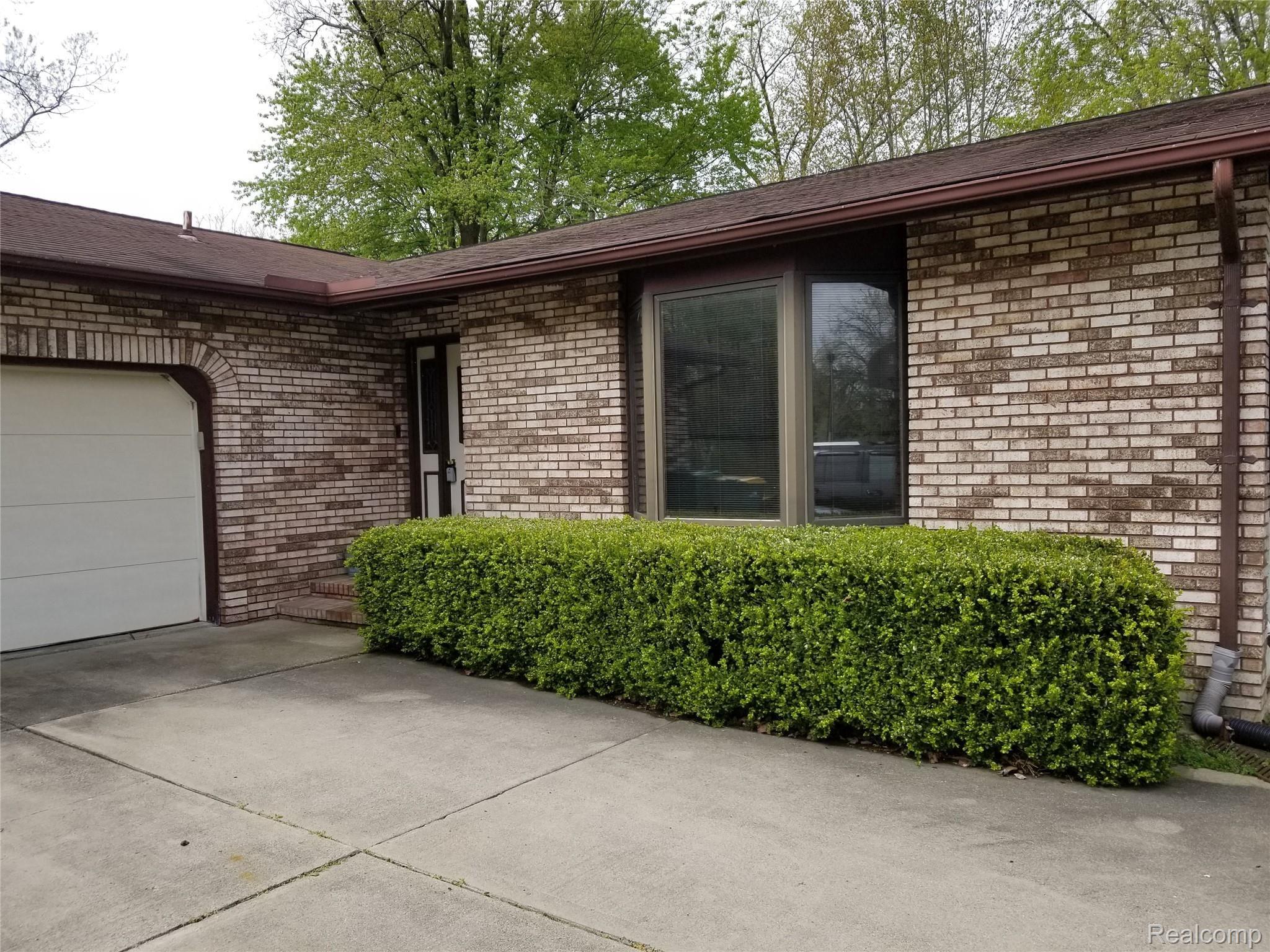 16300 Hannan Road Romulus, MI 48174 - Photo 20 of 23 20200516_111207.jpg