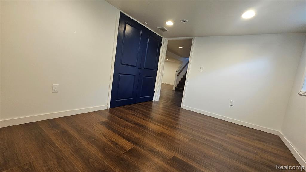 211 Starr Avenue Pontiac, MI 48341 - Photo 23 of 33