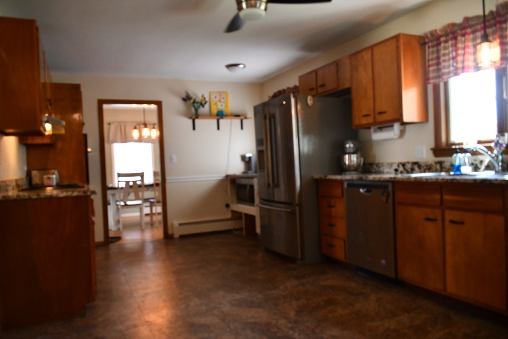 583 Whetstone Hill Road Somerset, MA 02726 - Photo 10 of 27 Gallery Image 10