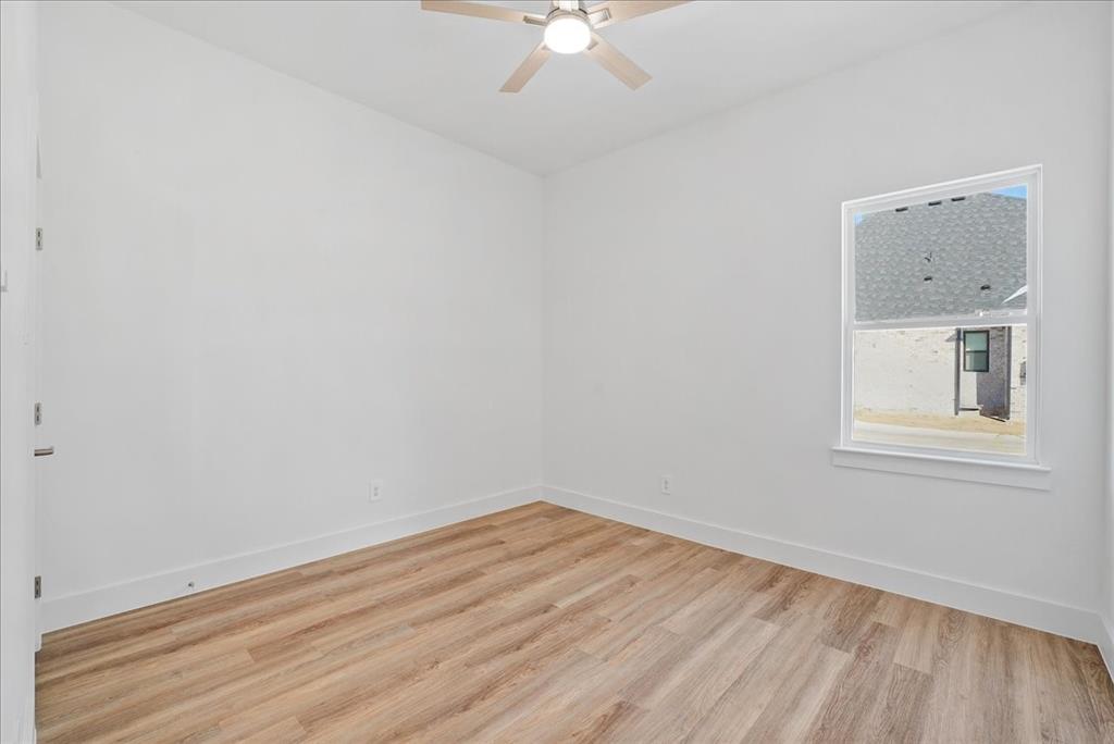 340 Slimp Bluff Azle, TX 76020 - Photo 19 of 36