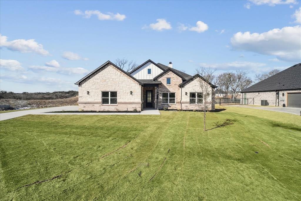 340 Slimp Bluff Azle, TX 76020 - Photo 3 of 36