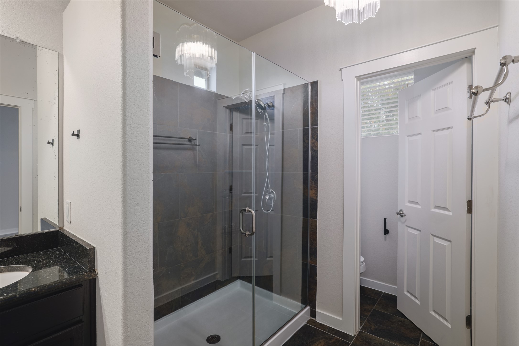 2101 Rivers Edge Way, Unit 26 Austin, TX 78741 - Photo 3 of 29 Primary bathroom.