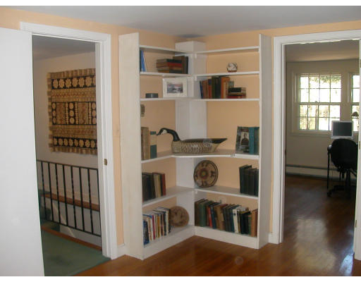 8 Partridge Pond Road Acton, MA 01720 - Photo 5 of 9 Gallery Image 5