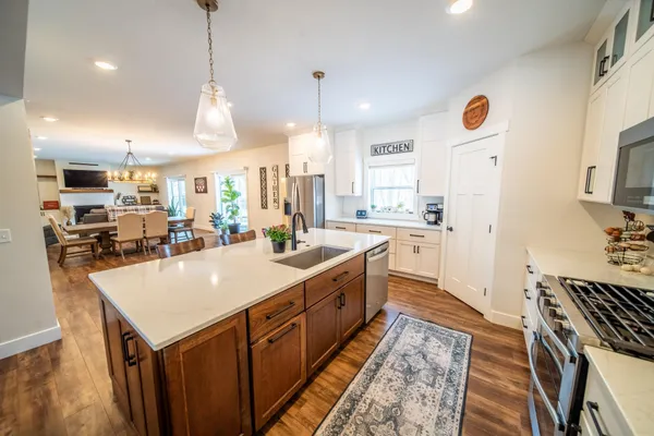 $899,900 | 1017 Chester Avenue Southeast, Rochester, MN 55904