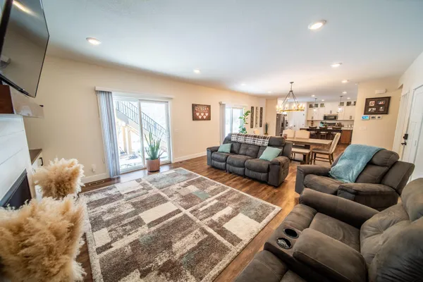 $899,900 | 1017 Chester Avenue Southeast, Rochester, MN 55904