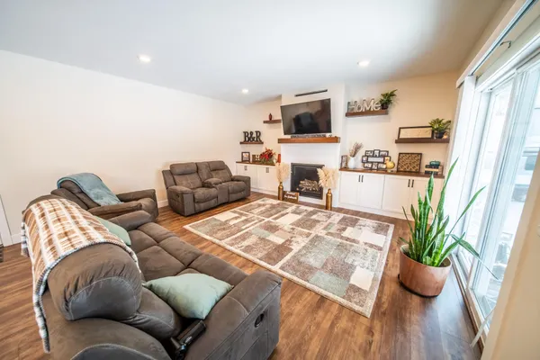 $899,900 | 1017 Chester Avenue Southeast, Rochester, MN 55904