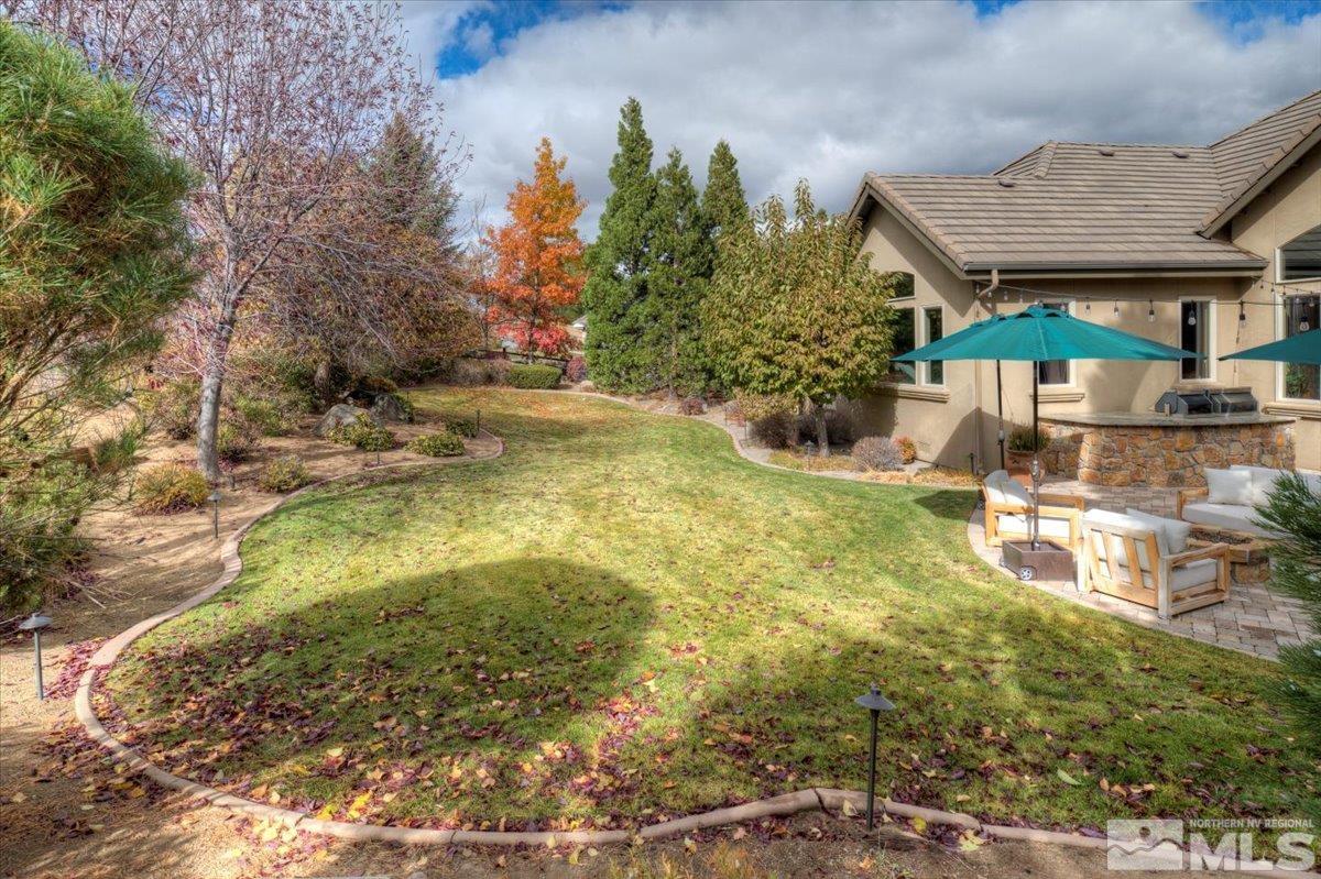 1318 Wolf Run Road Reno, NV 89511 - Photo 30 of 37 a view of outdoor space and yard