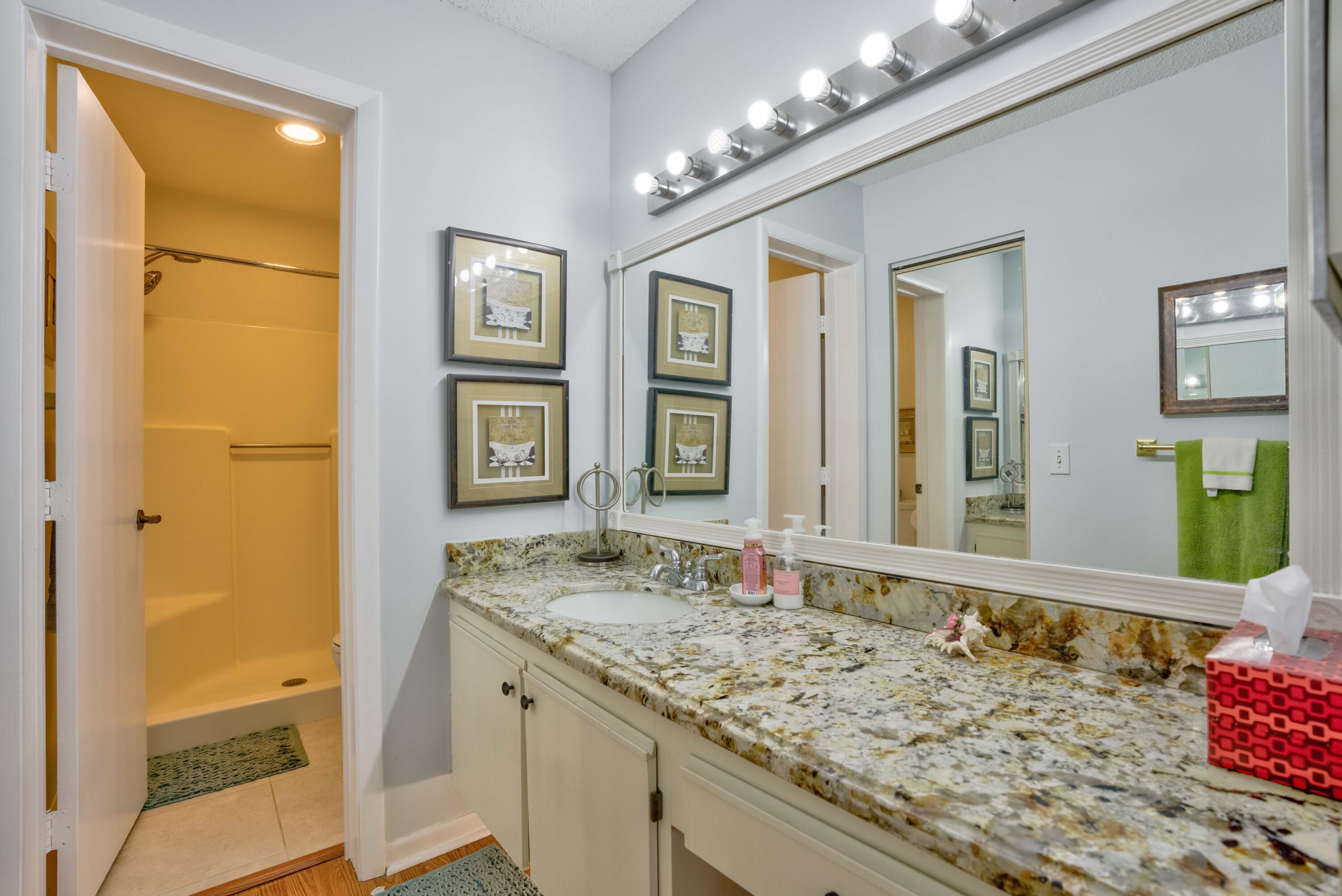 702 Pinecrest Circle, Unit E Jupiter, FL 33458 - Photo 17 of 46 35__mlp6419_20_21_22_23