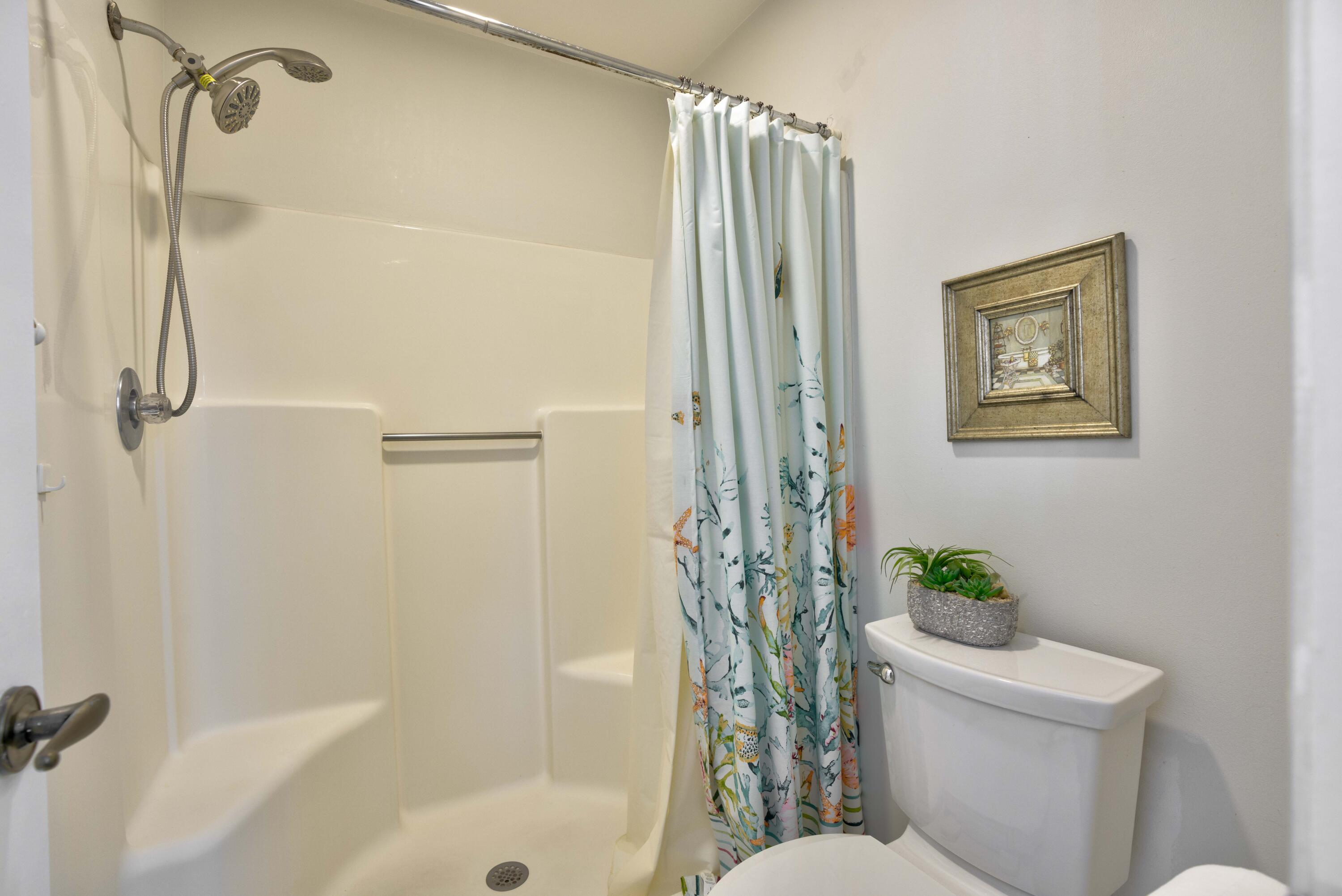 702 Pinecrest Circle, Unit E Jupiter, FL 33458 - Photo 20 of 46 36__mlp6424_5_6_7_8