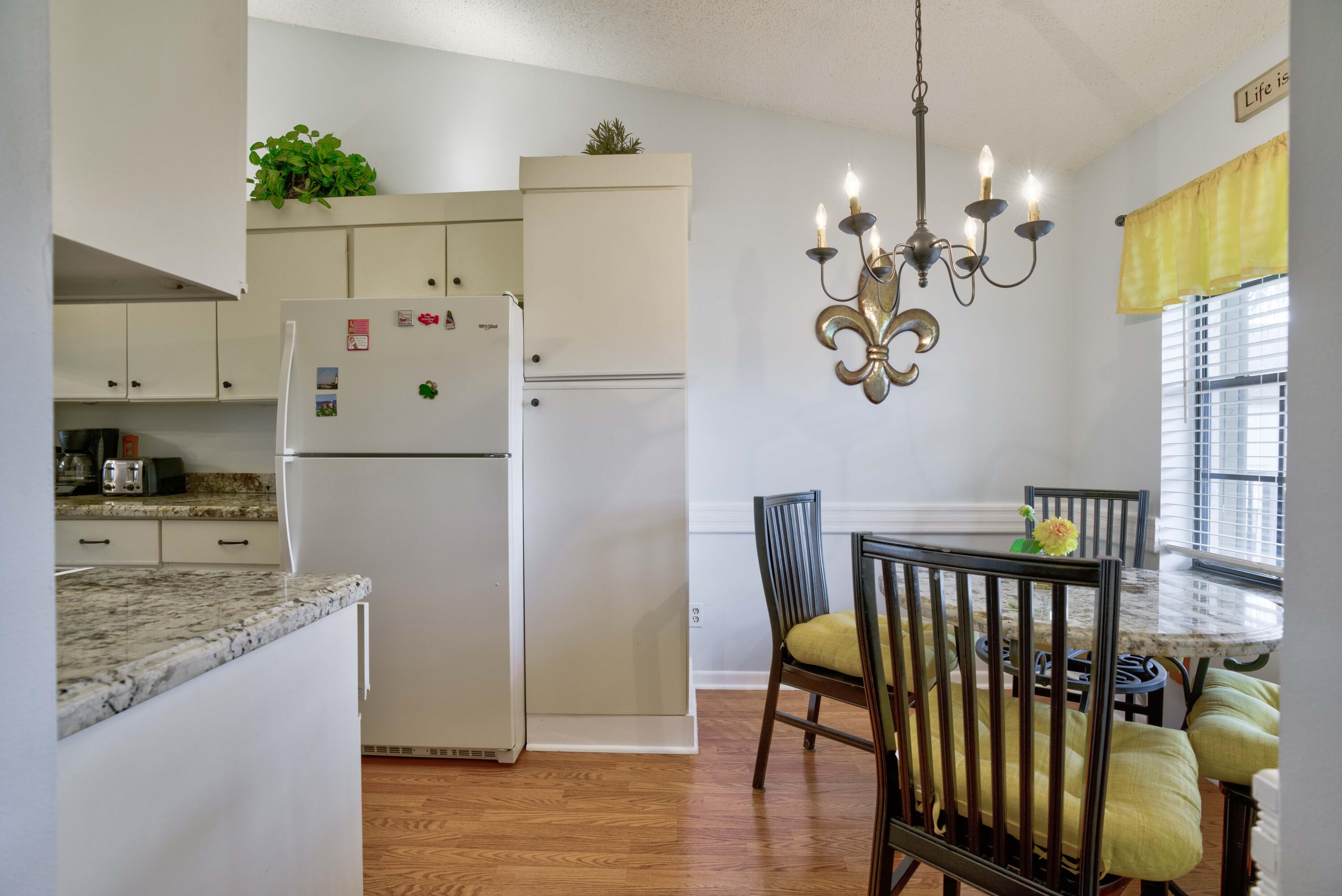 702 Pinecrest Circle, Unit E Jupiter, FL 33458 - Photo 28 of 46 53__mlp6519_20_21_22_23