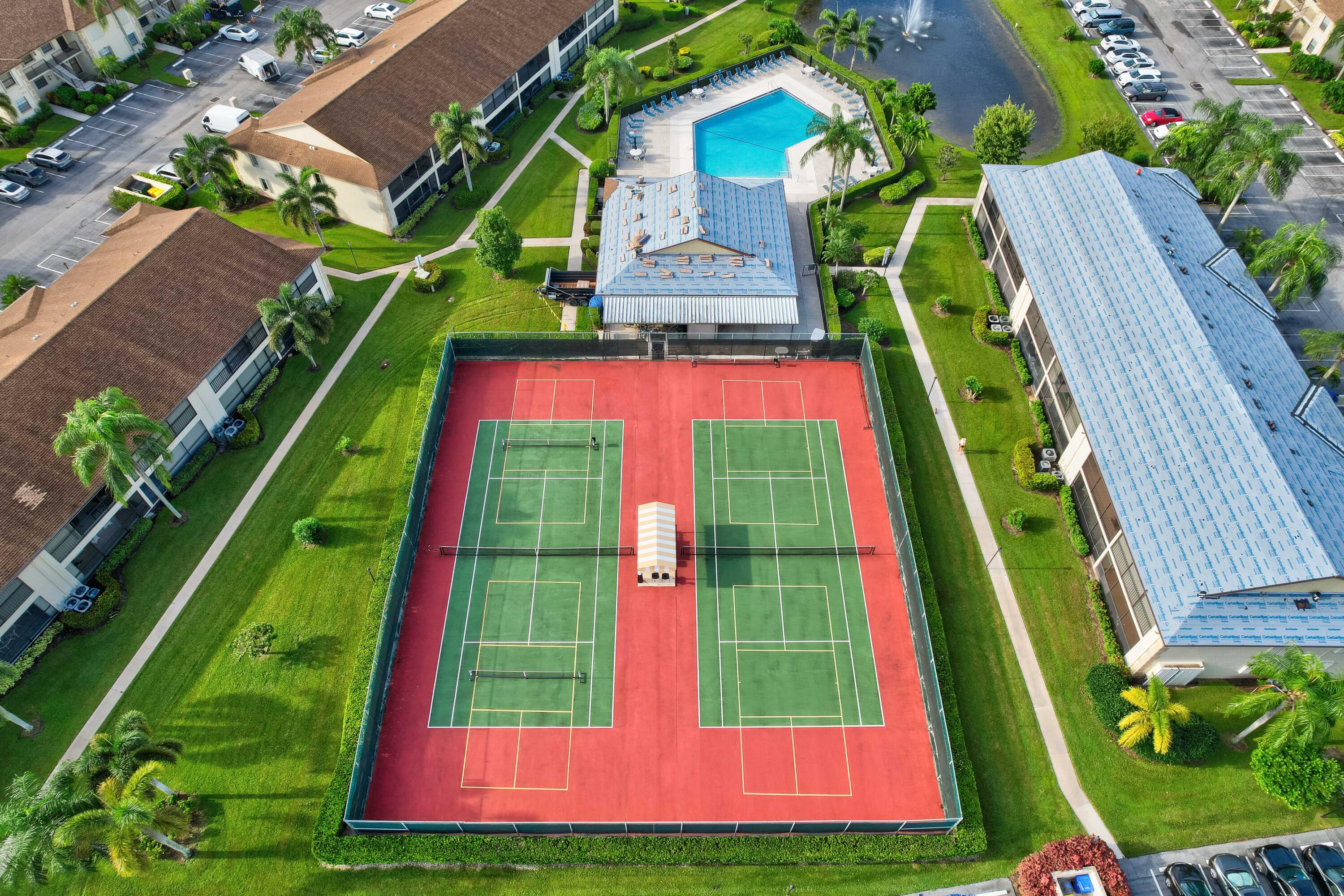 702 Pinecrest Circle, Unit E Jupiter, FL 33458 - Photo 37 of 46 14_dji_0066_67_68_69_70