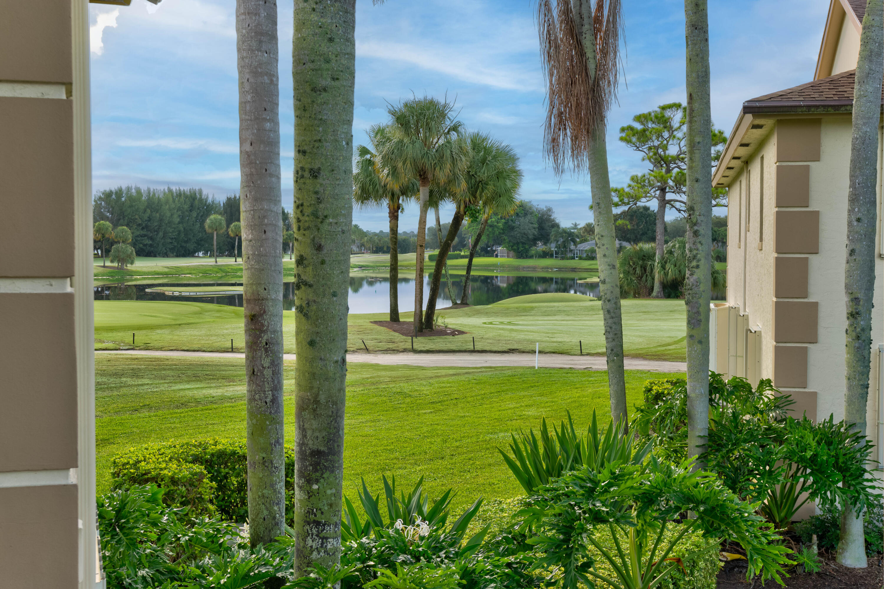 702 Pinecrest Circle, Unit E Jupiter, FL 33458 - Photo 4 of 46 24__mlp6354_5_6_7_8-edit