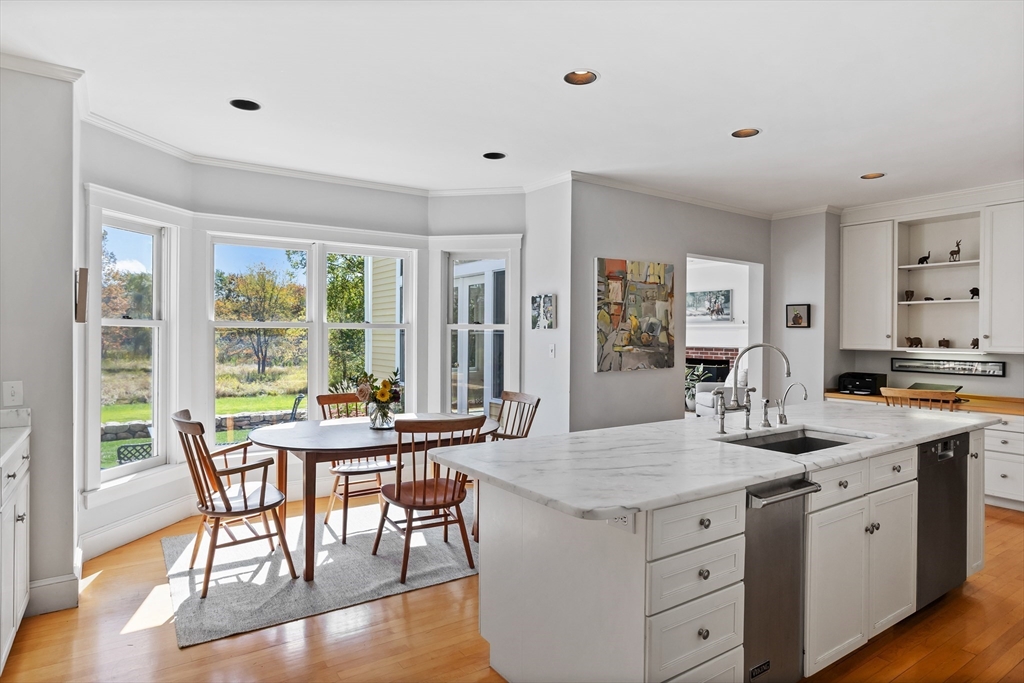 612 Lexington Road Concord, MA 01742 - Photo 12 of 37