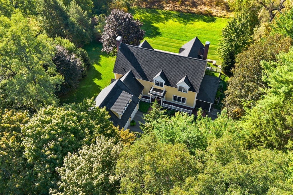 612 Lexington Road Concord, MA 01742 - Photo 2 of 37