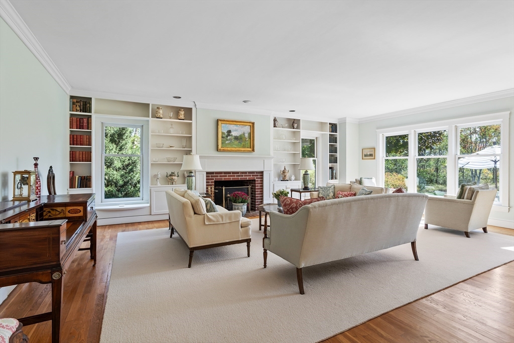 612 Lexington Road Concord, MA 01742 - Photo 5 of 37