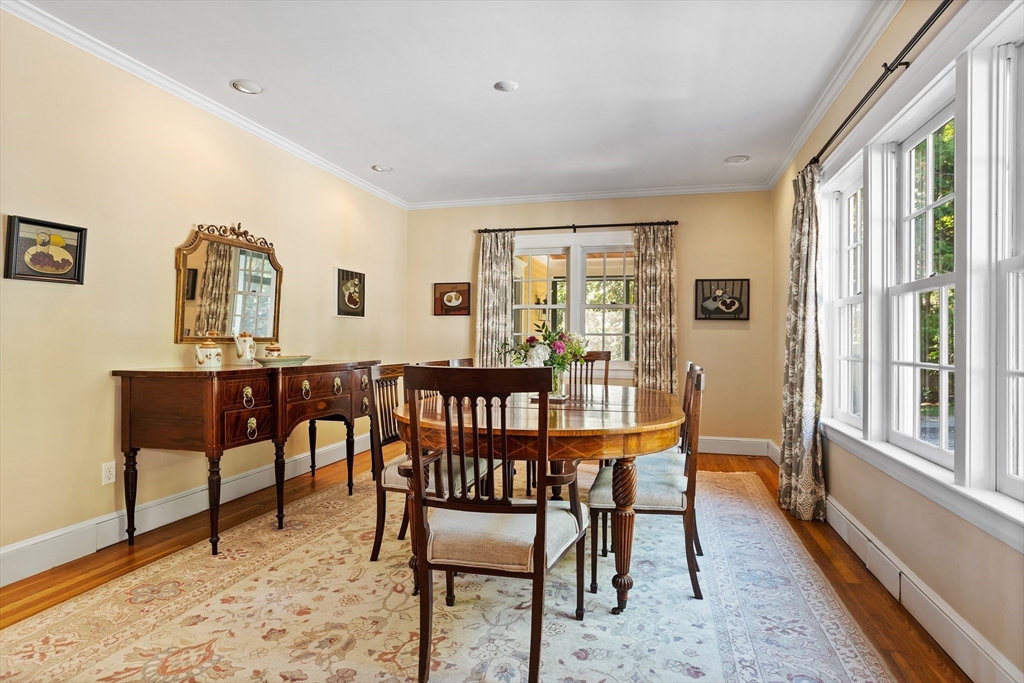 612 Lexington Road Concord, MA 01742 - Photo 7 of 37