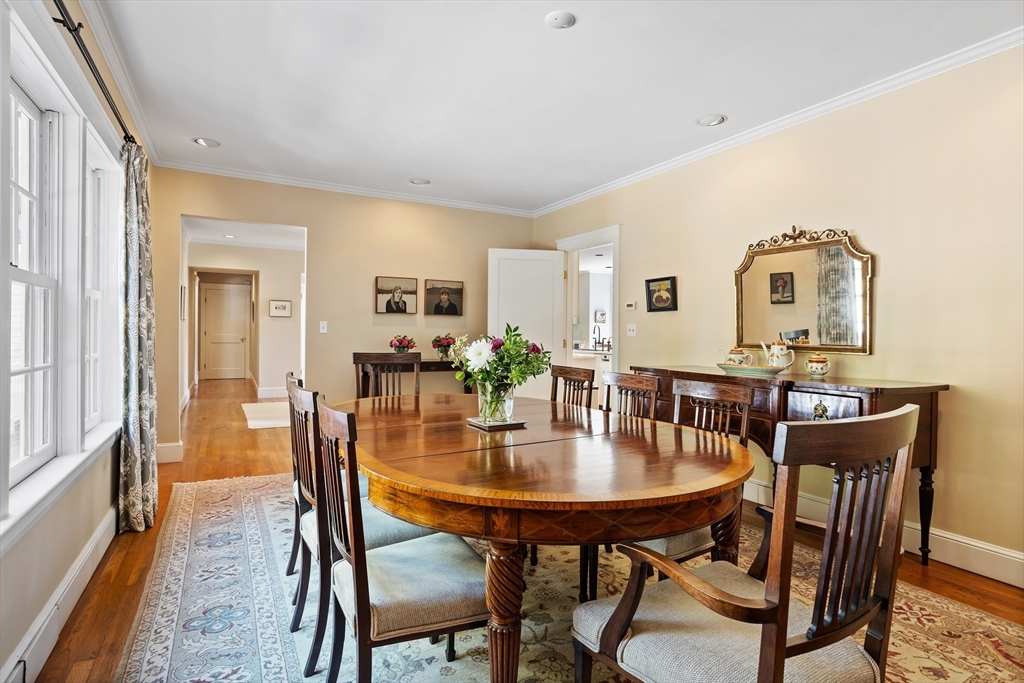 612 Lexington Road Concord, MA 01742 - Photo 8 of 37