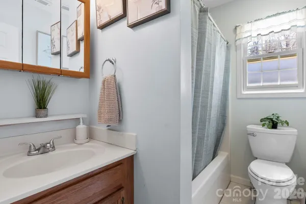 $598,000 | 145 Fox Glen Drive, Arden, NC 28704