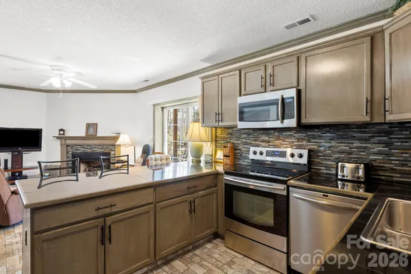 $598,000 | 145 Fox Glen Drive, Arden, NC 28704