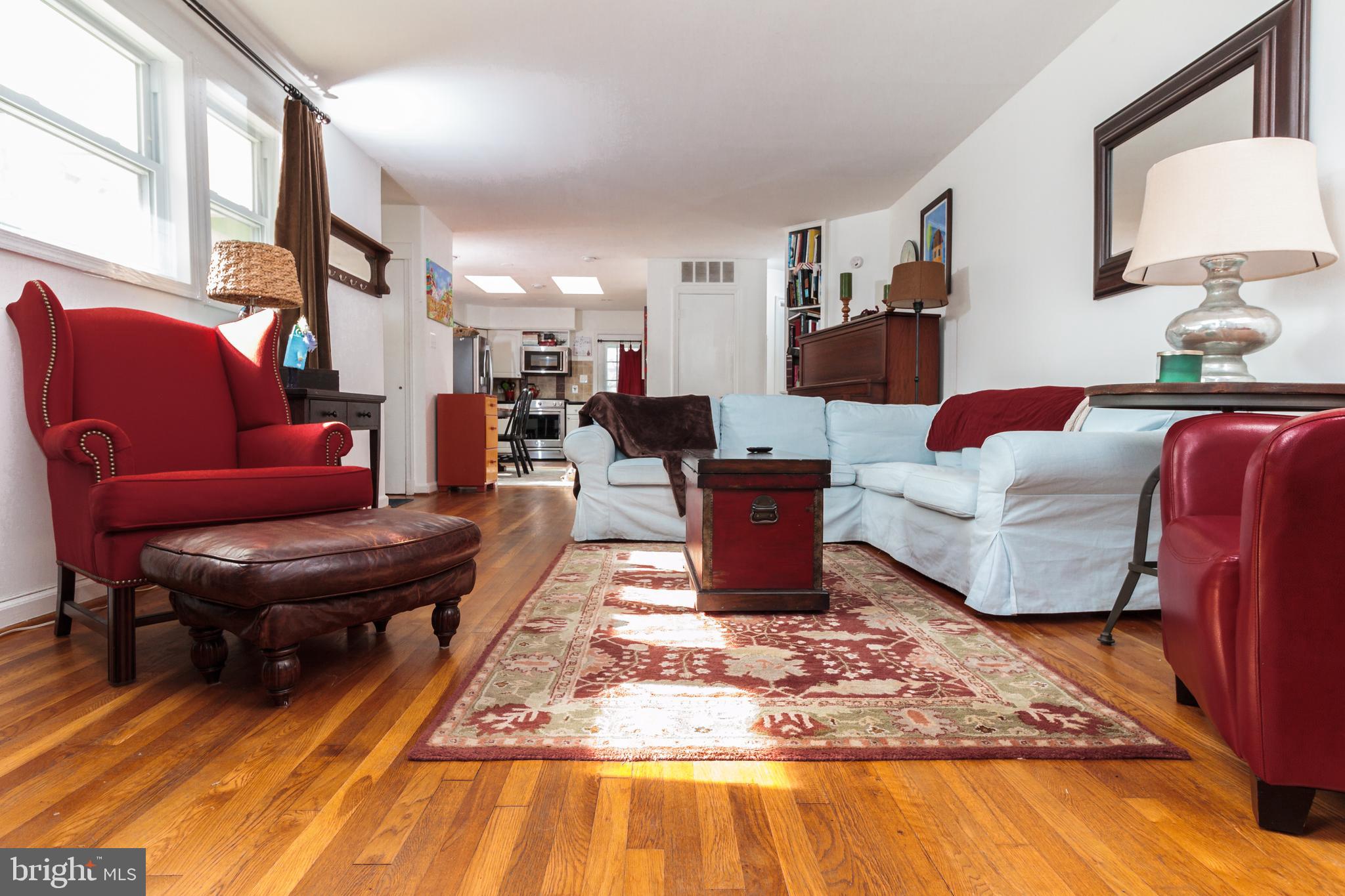 1505 Flora Lane Silver Spring, MD 20910 - Photo 4 of 30 Gallery Image 4