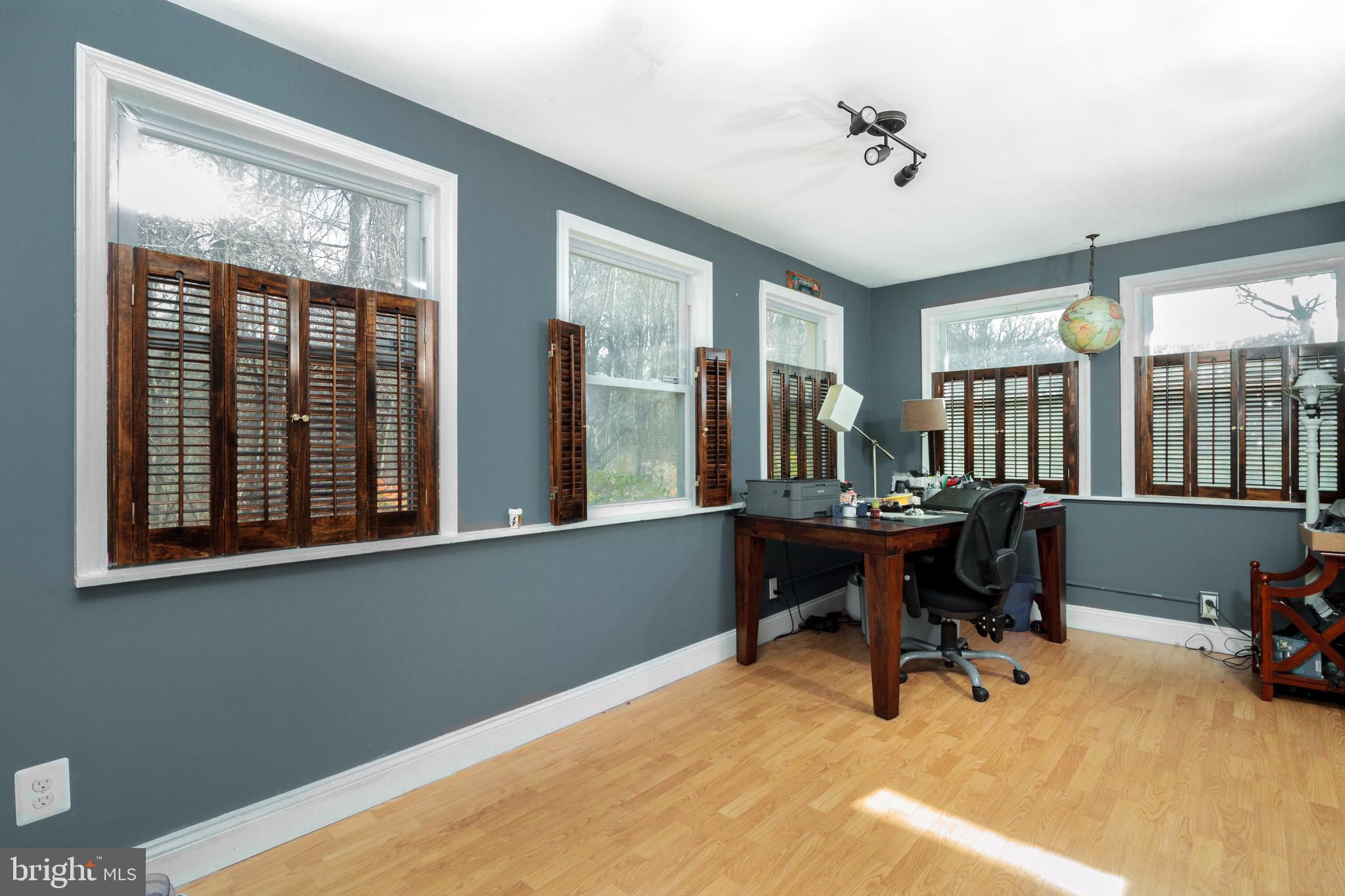 1505 Flora Lane Silver Spring, MD 20910 - Photo 10 of 30 Gallery Image 10