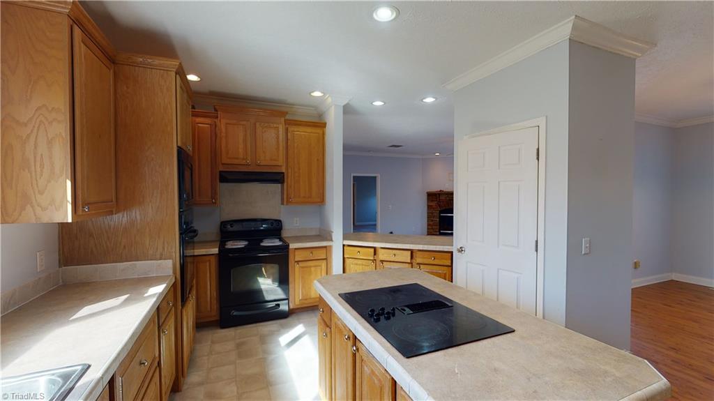 1529 Ring Road Westfield, NC 27053 - Photo 2 of 41 Gallery Image 2