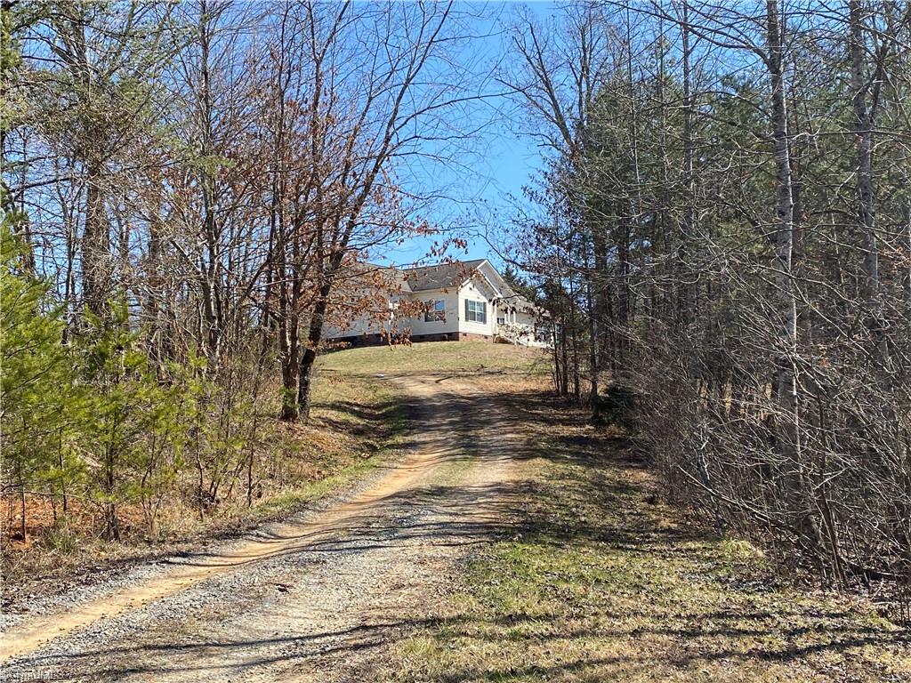 1529 Ring Road Westfield, NC 27053 - Photo 38 of 41 Gallery Image 38