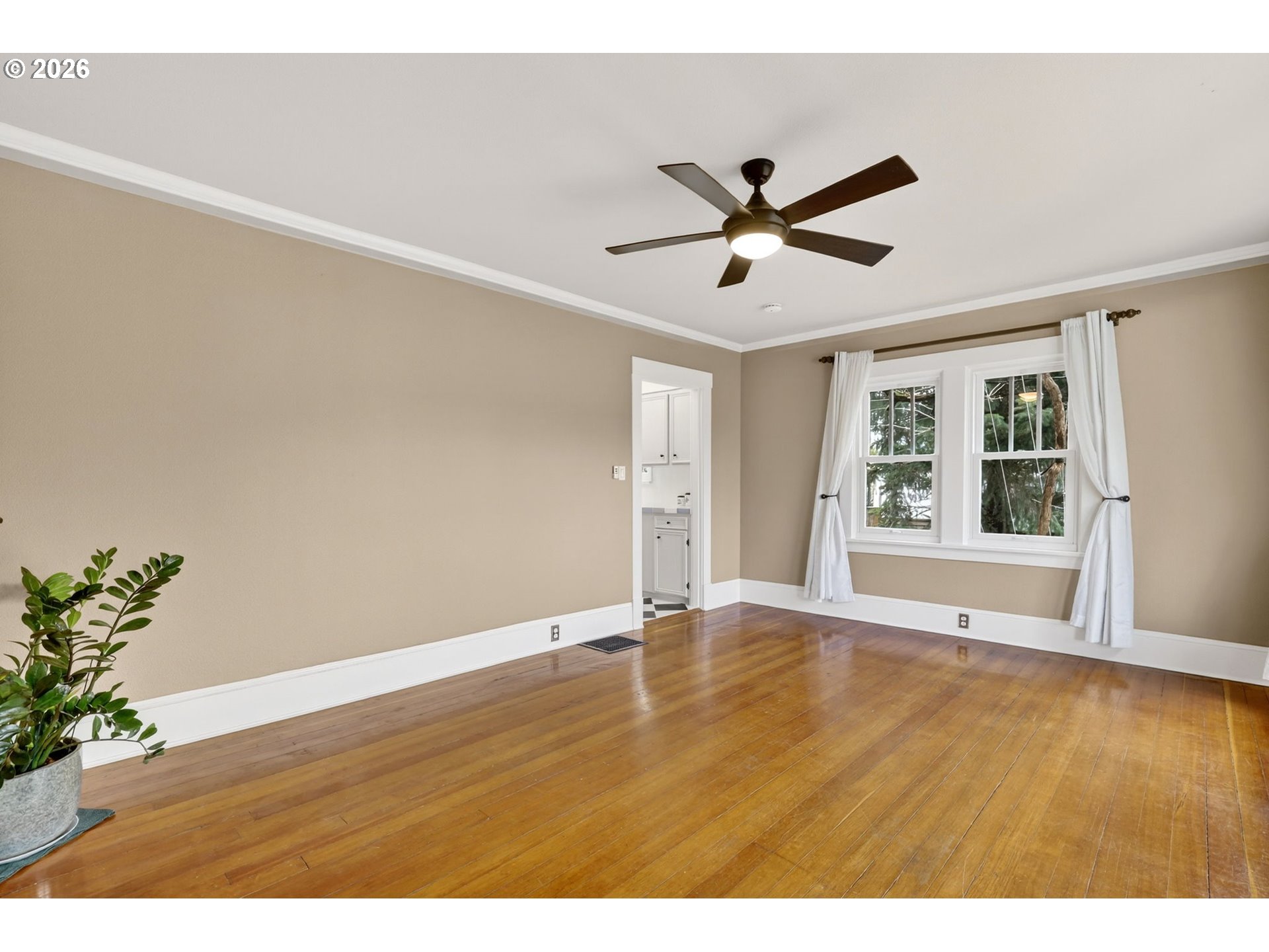 1506 Southwest Spring Garden Street Portland, OR 97219 - Photo 7 of 44 Gallery Image 7