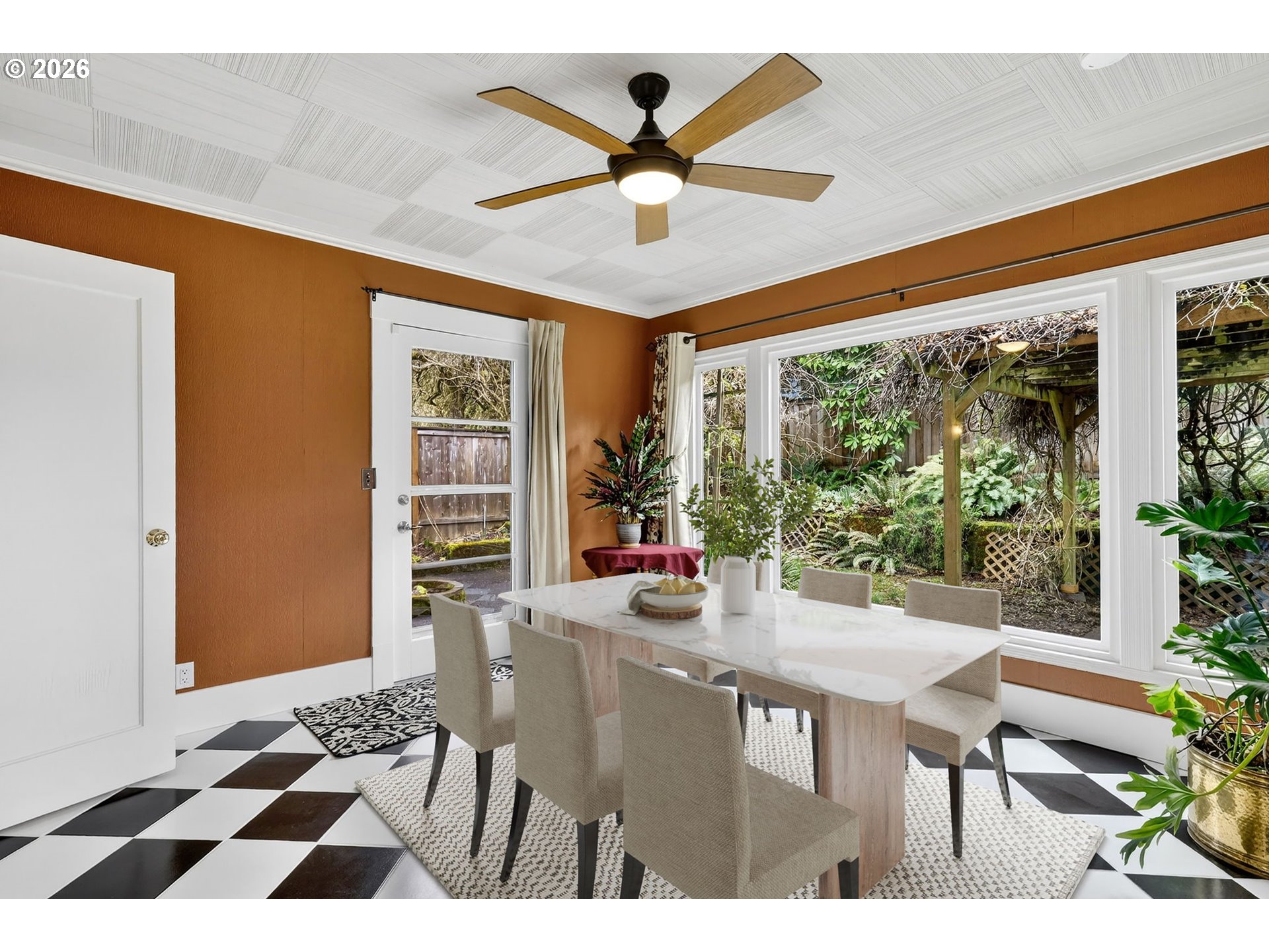 1506 Southwest Spring Garden Street Portland, OR 97219 - Photo 10 of 44 Gallery Image 10
