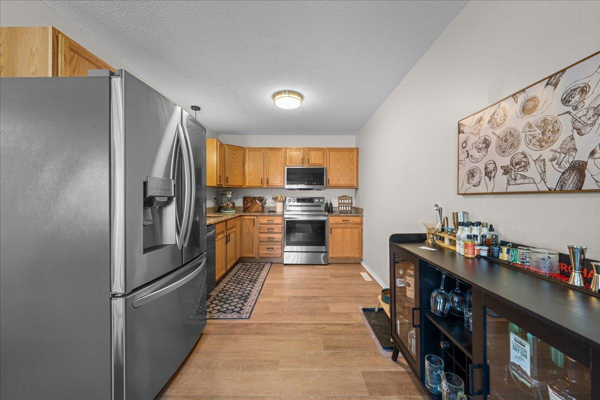 1579 County Rd D East, Unit K Maplewood, MN 55109 - Photo 11 of 28