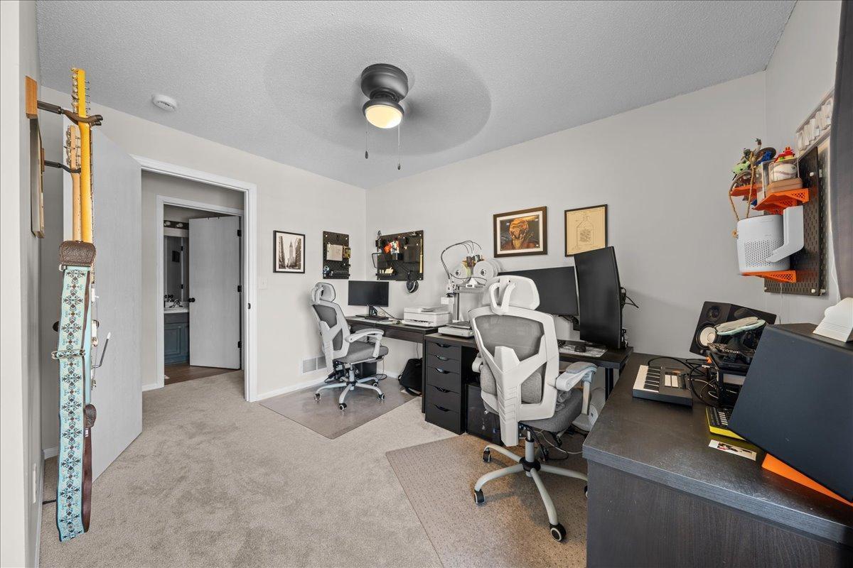 1579 County Rd D East, Unit K Maplewood, MN 55109 - Photo 23 of 28