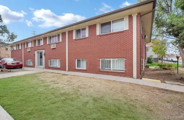 $1,050 | 1578 Macon Street, Aurora, CO 80010