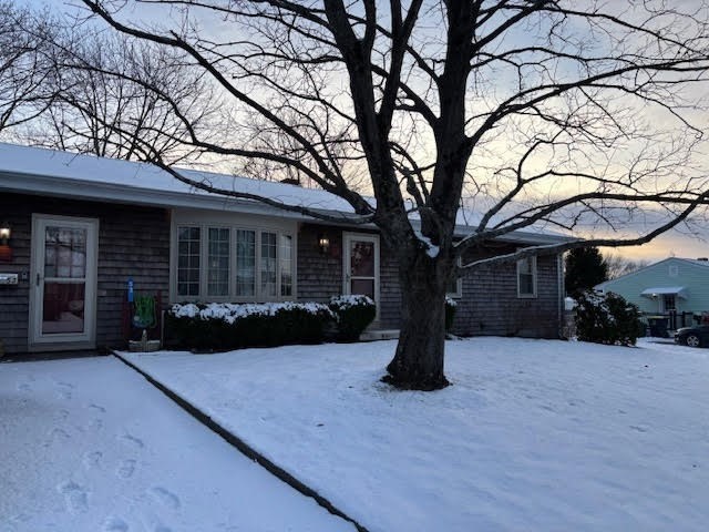 53 Riley Avenue Somerset, MA 02726 - Photo 2 of 9