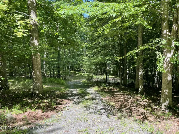 $89,000 | 240 Mud Run Road, Cresco, PA 18326