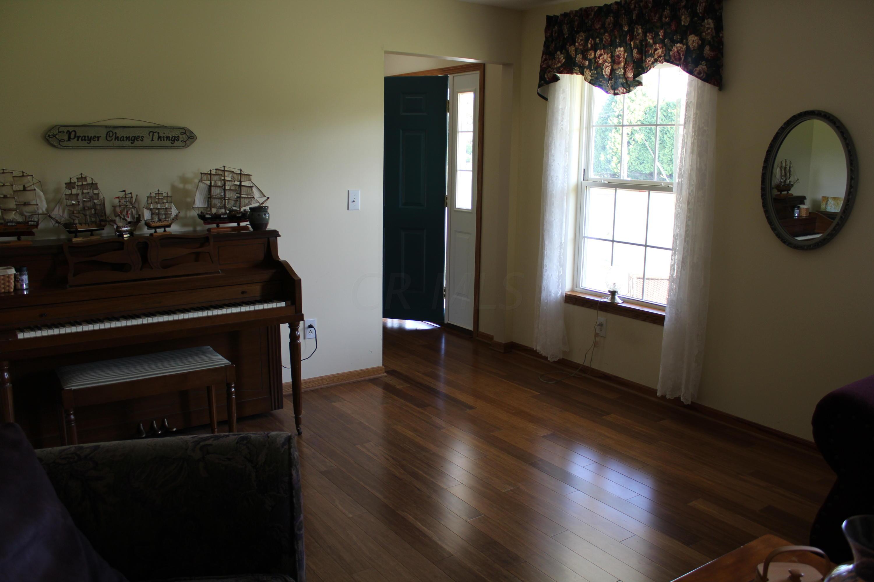378 Main Road Delaware, OH 43015 - Photo 6 of 36