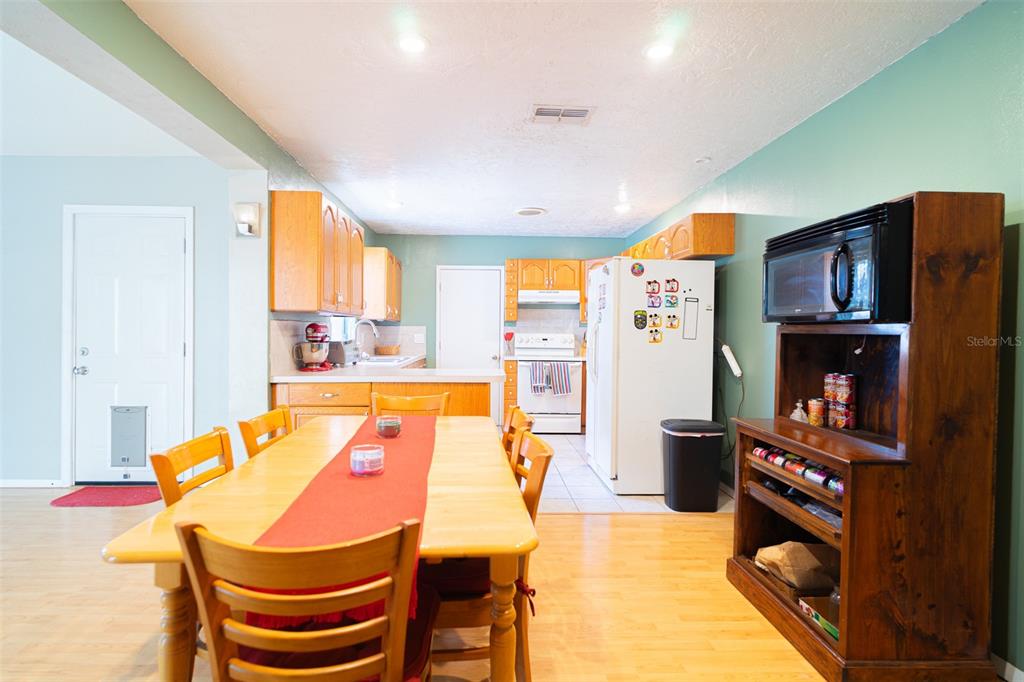 707 Howard Street Inverness, FL 34453 - Photo 7 of 39